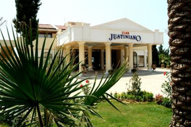 CLUB JUSTİNİANO BEACH 