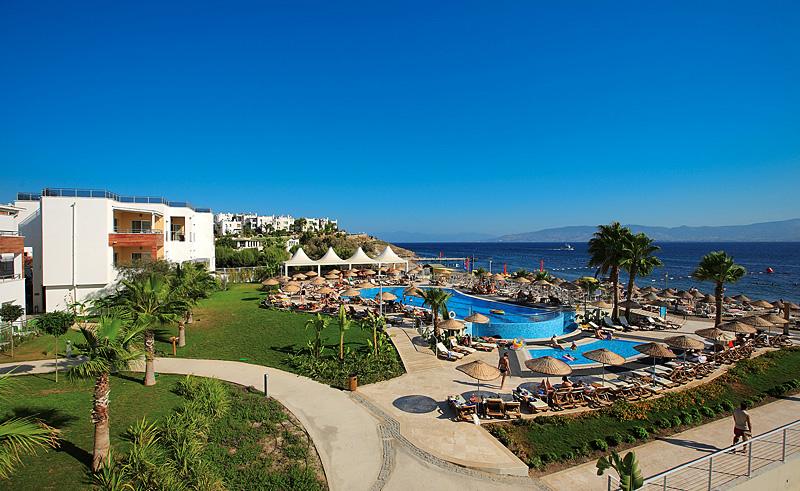 ARMONiA HOLiDAY ViLLAGE  & SPA