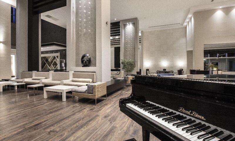 Aria Claros Hotel