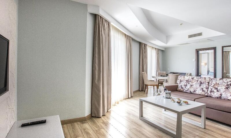 Aria Claros Hotel