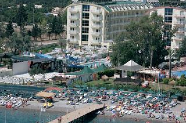 BONA DEA BEACH HOTEL