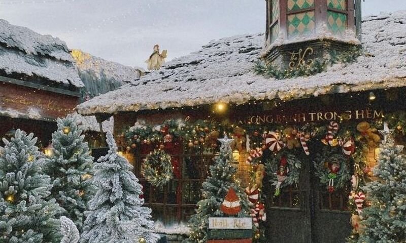 İzmir Çıkışlı Noel Zamanında Londra & Masalsı Cotswold Köyleri Turu