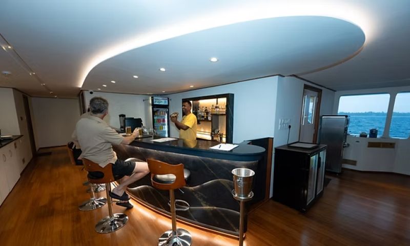 Maldivler Dalış Turu