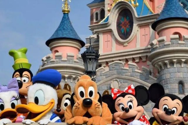 İzmir Çıkışlı Bayrama Özel Paris & Disneyland Turu
