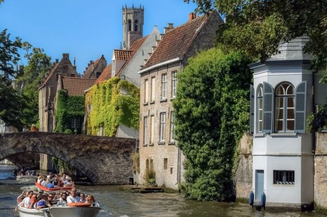 İzmir Çıkışlı Dolu Dolu Fransa - Belçika - Hollanda & Şirin Kasabaları Turu